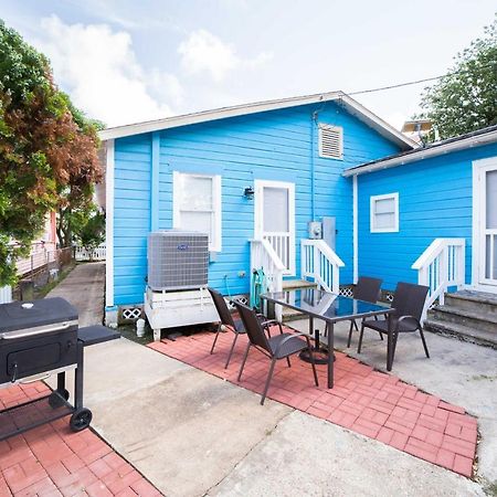 Bright Galveston Bungalow Half Mi To Pleasure Pier Екстериор снимка