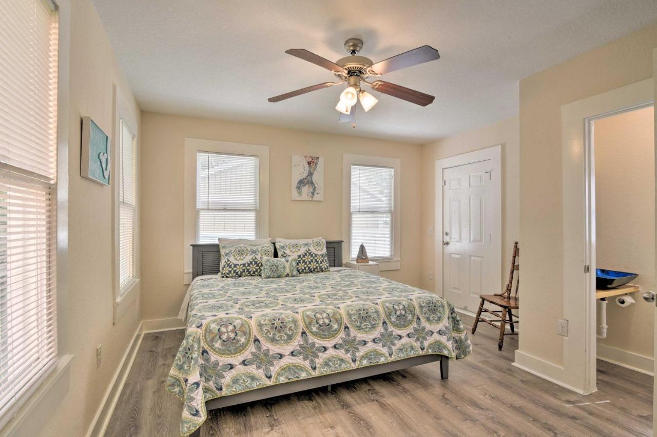 Bright Galveston Bungalow Half Mi To Pleasure Pier Екстериор снимка