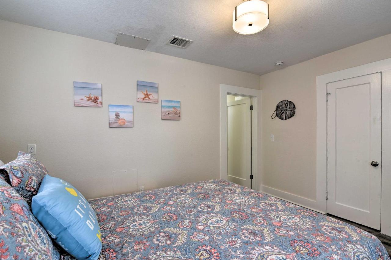 Bright Galveston Bungalow Half Mi To Pleasure Pier Екстериор снимка